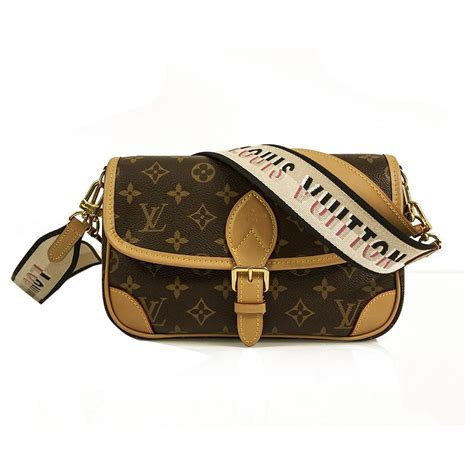 shoulder bag women's louis vuitton|louis vuitton detachable shoulder bags.